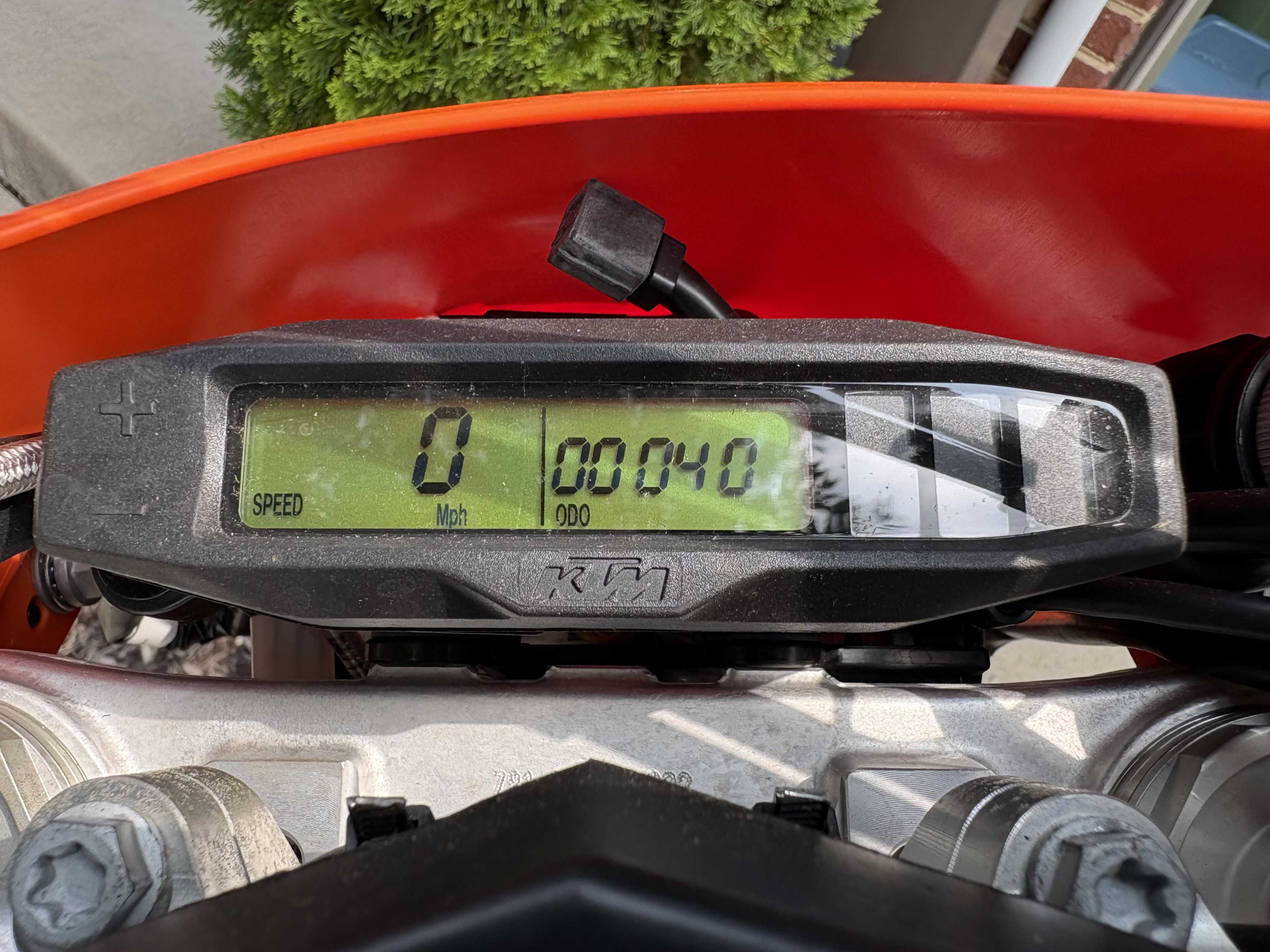 04KTM_Odo.jpg